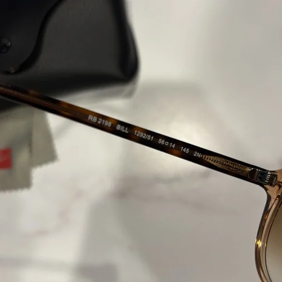 Ray Ban RB2198 Bill sunglasses, like new 🤎 - Picture 4 of 9